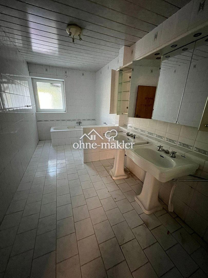 Großzügige 6-Zimmer-Wohnung in Obernkirchen, 31683 Obernkirchen