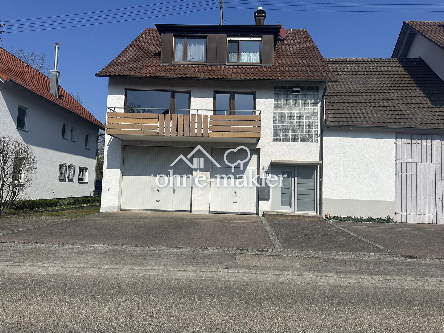 Zweifamilienhaus mit Garten in Remseck-Hochdorf, 71686 Remseck am Neckar