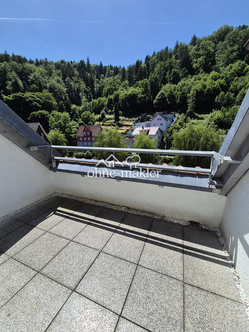 Zentrale Lage mit Balkon Stellplatz, 75305 Neuenbürg