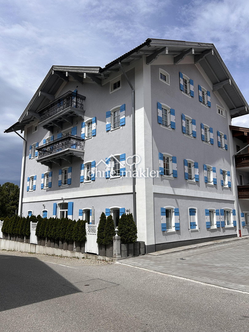 Großzügiger Wohnraum mit Dachterrasse in Aschau, 83229 Aschau i. Chiemgau