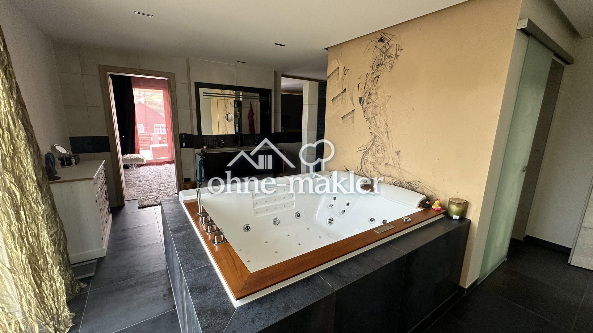 Luxuriöses Penthouse im Zentrum von Gerlingen, 70839 Gerlingen