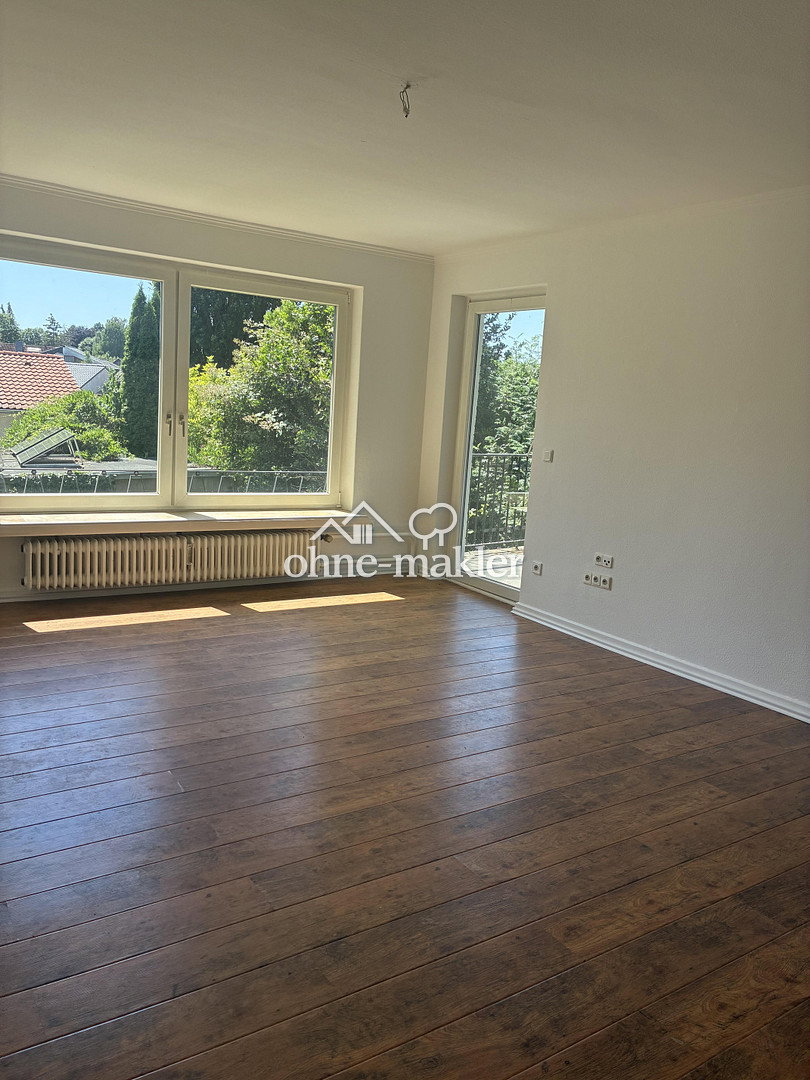 Ruhige Lage, neue Küche & Balkon in Pinneberg, 25421 Pinneberg