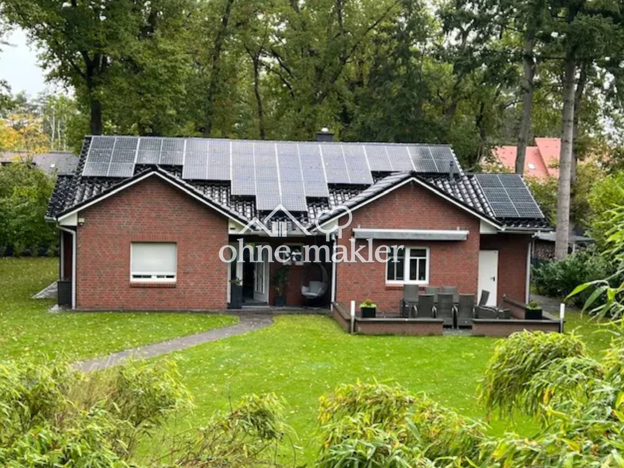 Großzügiges Einfamilienhaus mit Doppelgarage, 38518 Gifhorn