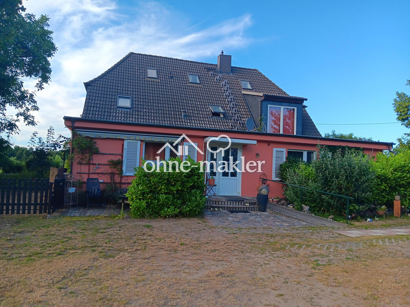 Haus am See – perfekte Lage für Urlauber und Besitzer, 17209 Altenhof