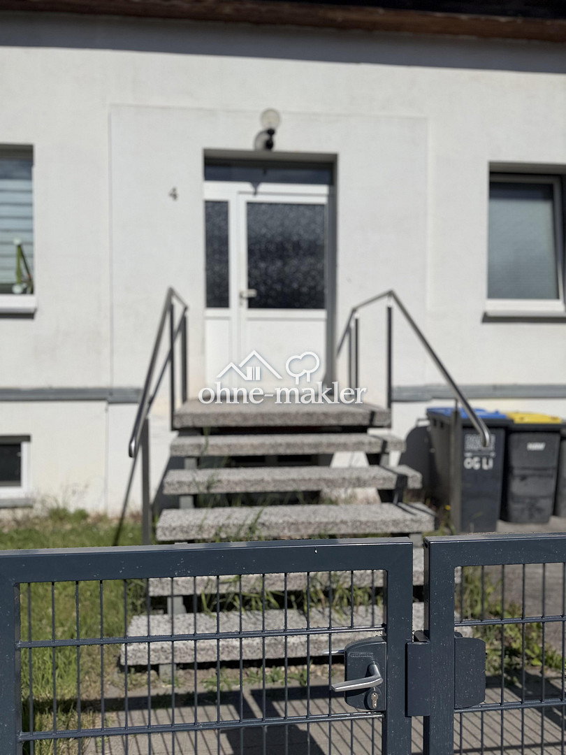 Möblierte Firmenwohnung mit Balkon in Bredow, 14656 Brieselang (Bredow)