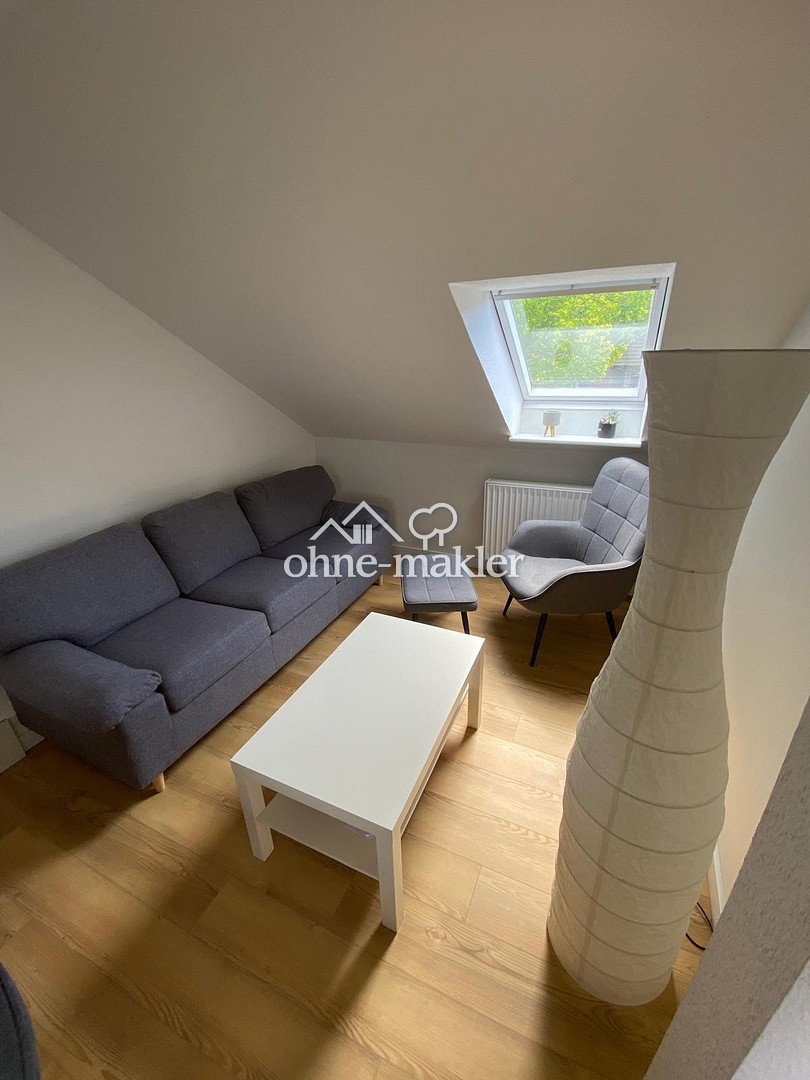 Charmante Dachgeschosswohnung renoviert stadtnah, 26188 Edewecht