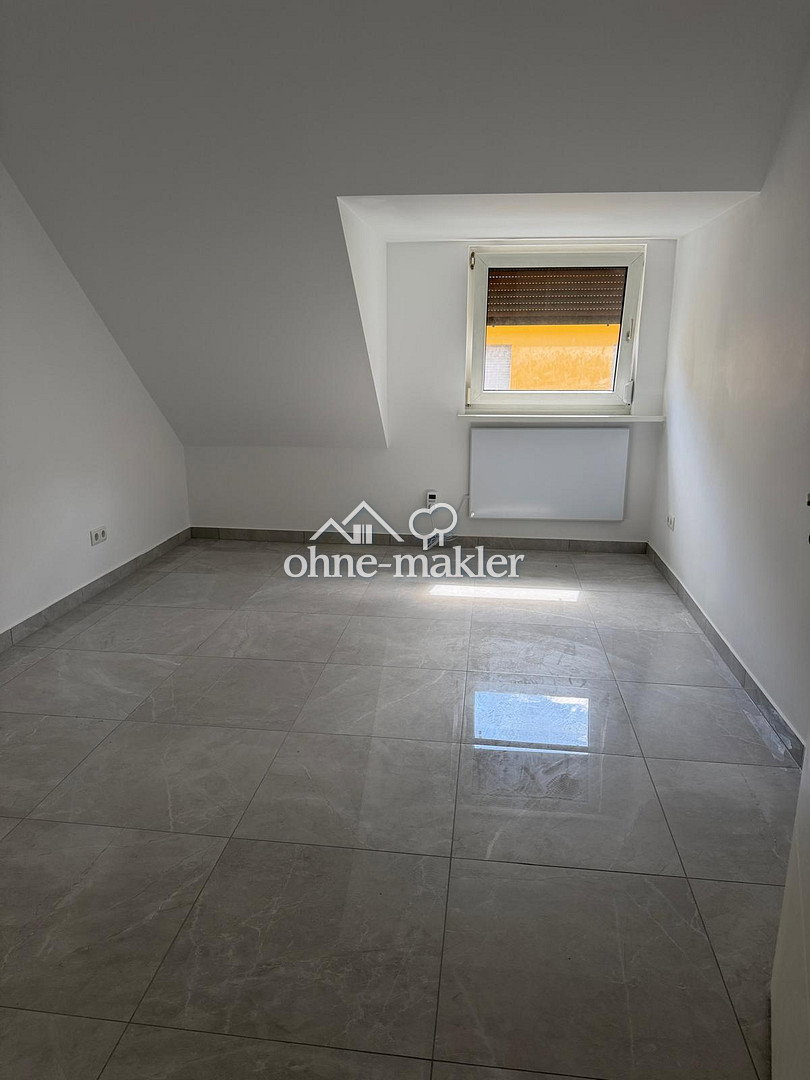 Frisch renoviertes WG-Zimmer in Ludwigshafen, 67069 Ludwigshafen am Rhein (Edigheim Oppau Pfingstweide)