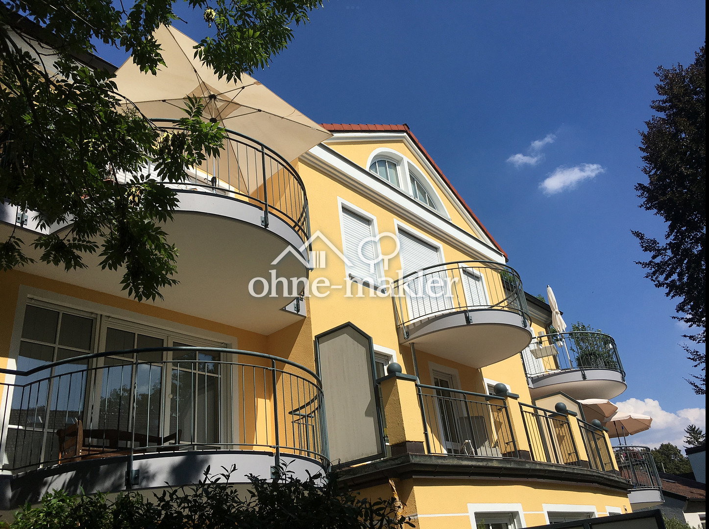 Luxuriöse Terrassenwohnung im Grünen von München, 80997 München (Allach-Untermenzing Moosach Pasing-Obermenzing)