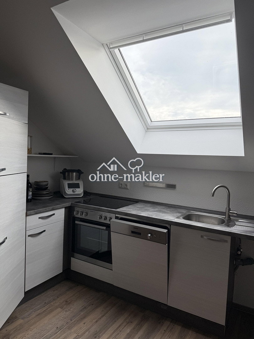 Dachgeschosswohnung in Monschau – Balkon & Aufzug, 52156 Monschau