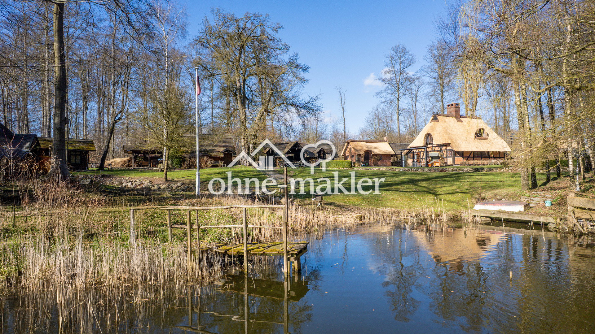 Historisches Reetdach-Anwesen in Alleinlage, 23823 Seedorf