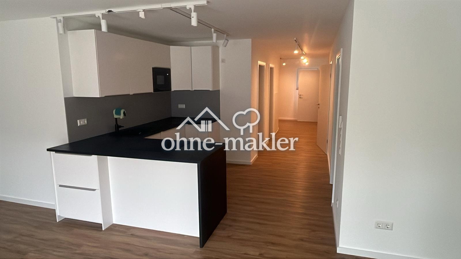 Helle 3,5-Zimmer-Wohnung mit privatem Garten, 72622 Nürtingen