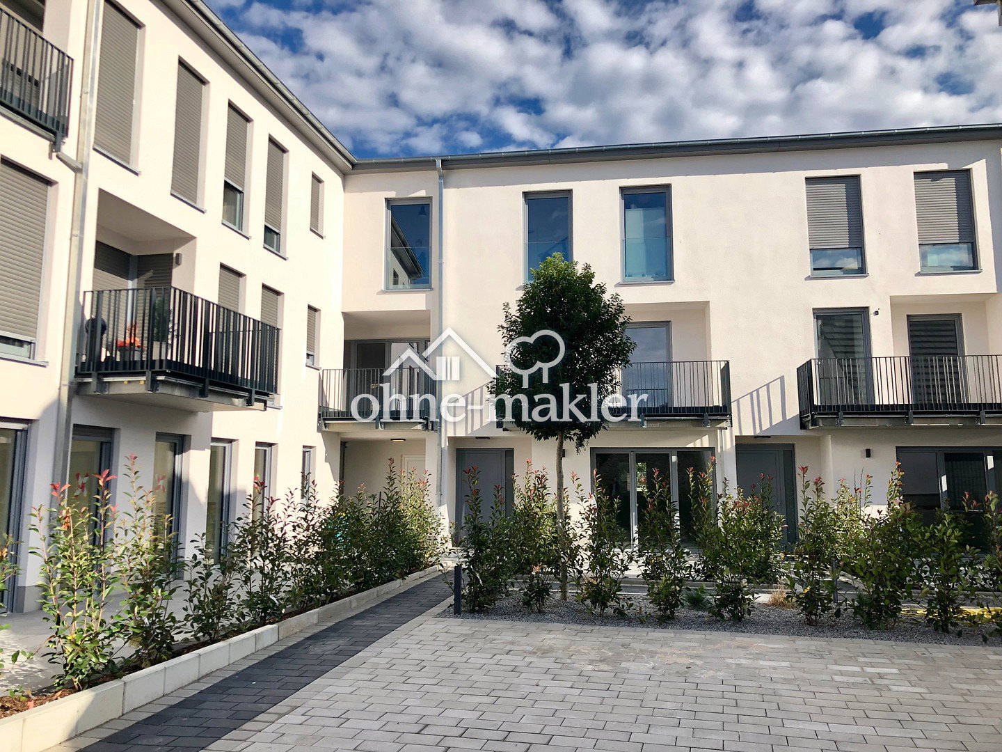 Seeheim Moderne 2 ZKB mit Stellplätzen, 64342 Seeheim-Jugenheim
