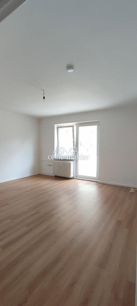 Helle 3-Zimmer-Wohnung mit Balkon, zentral in Weißensee, 12247 Berlin (Steglitz-Zehlendorf Lankwitz Steglitz)