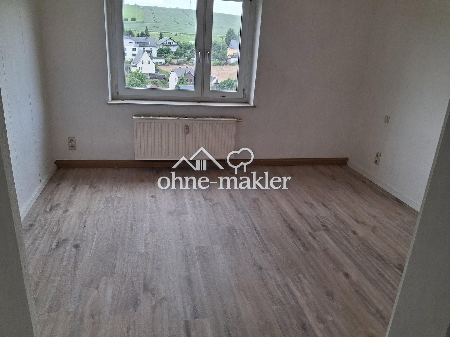 Helle 3-Zimmer-Wohnung in ruhiger Lage ab sofort verfügbar, 9430 Drebach
