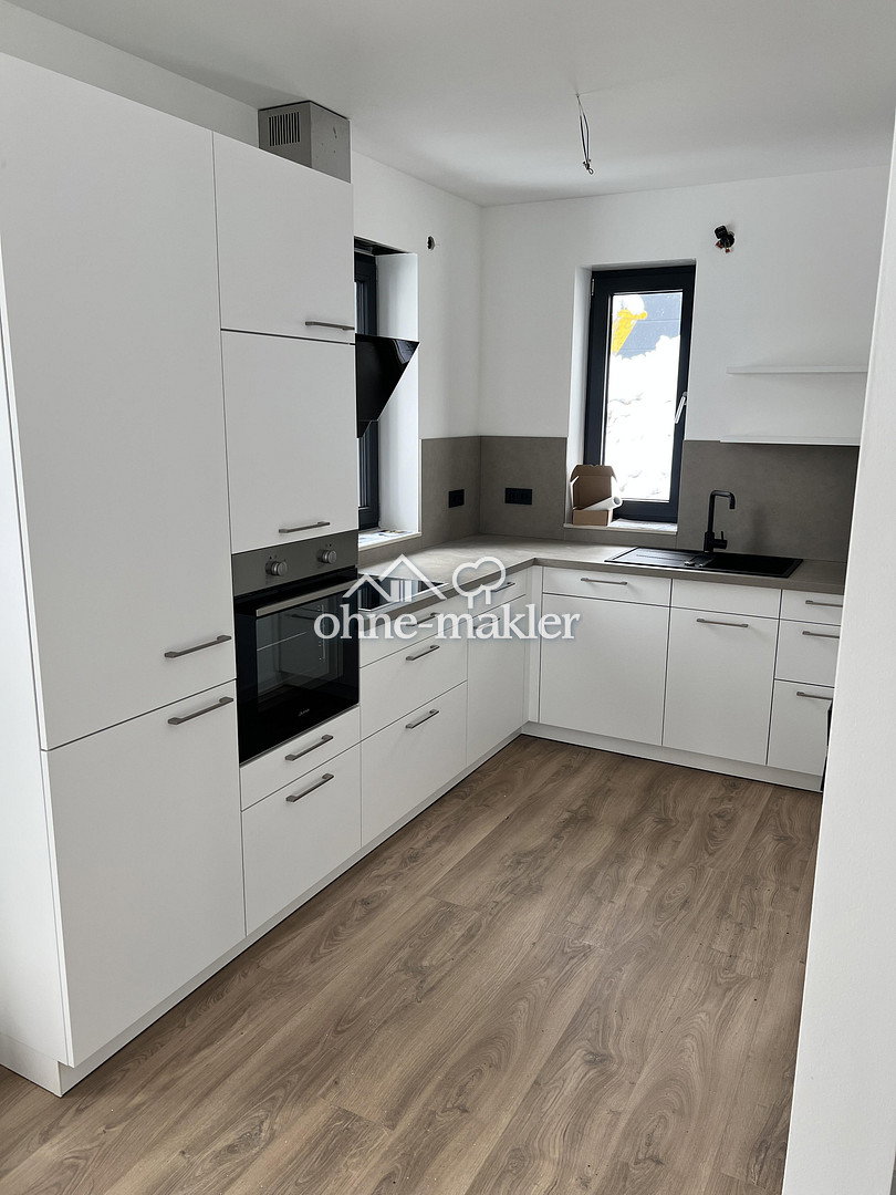 Luxuriöse Erdgeschosswohnung mit Balkon und Garten, 51570 Windeck