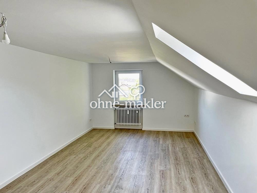 Dachgeschosswohnung in München-Allach – Ihr neues Zuhause, 80999 München (Allach-Untermenzing)