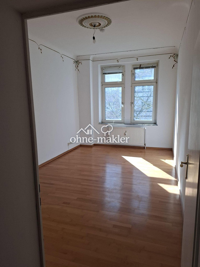 Charmantes Altbau-Appartement mit Balkon - nahe Volksgarten, 40227 Düsseldorf (Eller Oberbilk)