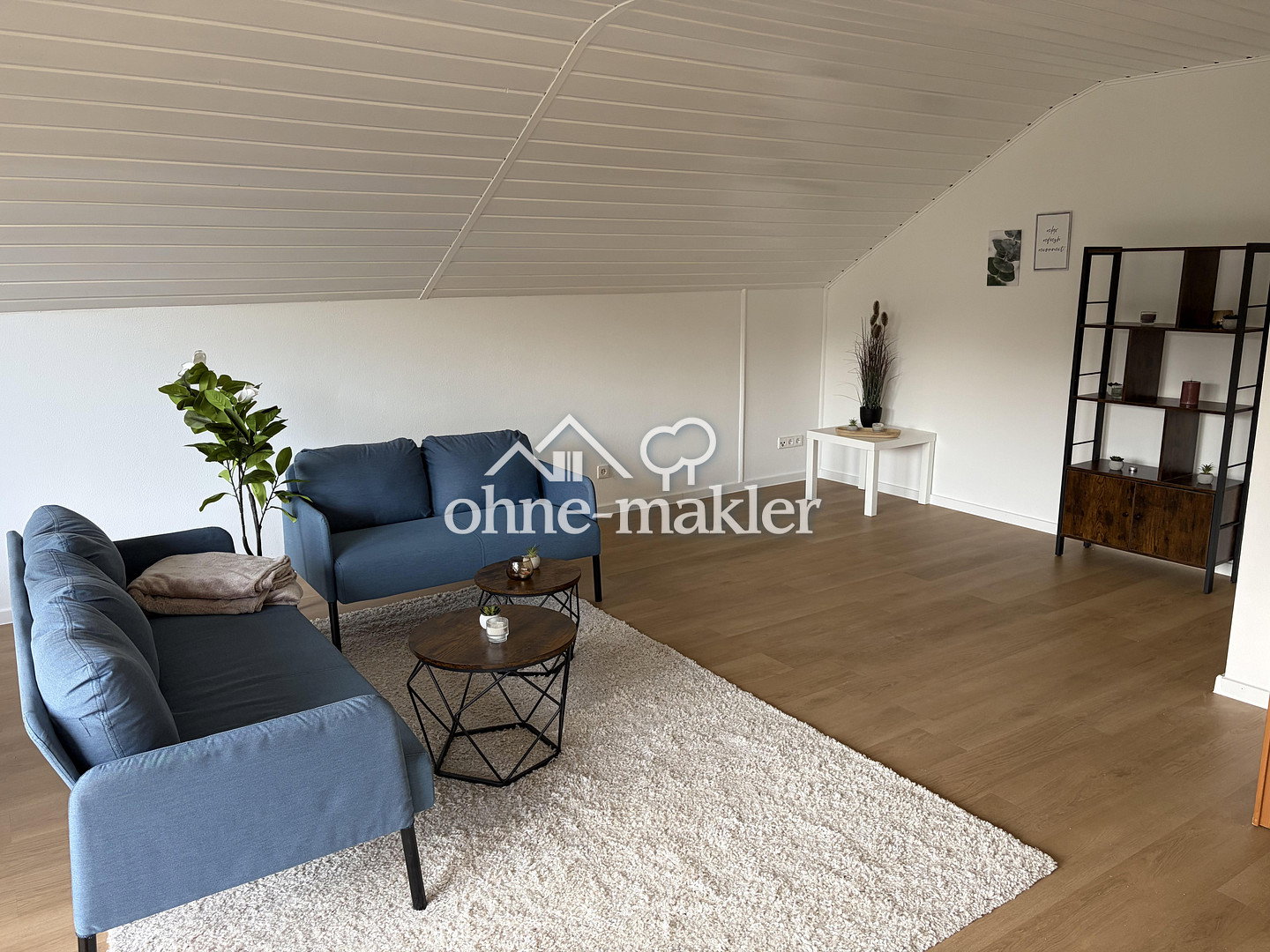 Ratshausen Modernes Wohnen mit Balkon & Garage, 72365 Ratshausen