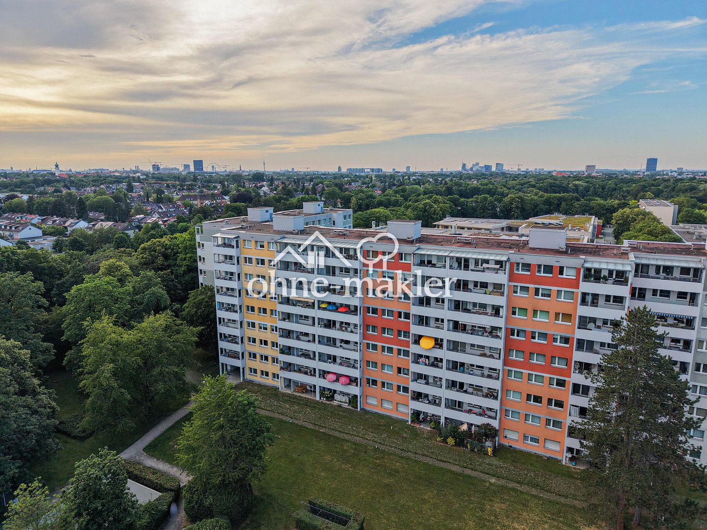 Münchner Wohnung mit Loggia & Ostparknähe, 81735 München (Berg am Laim Ramersdorf-Perlach Trudering-Riem)