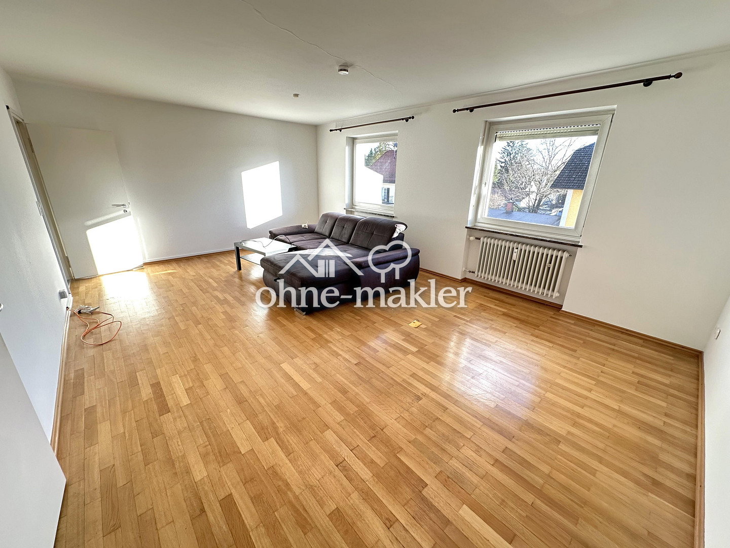 Großzügige 4-Zimmer-Wohnung im Zentrum von Poing, 85586 Poing