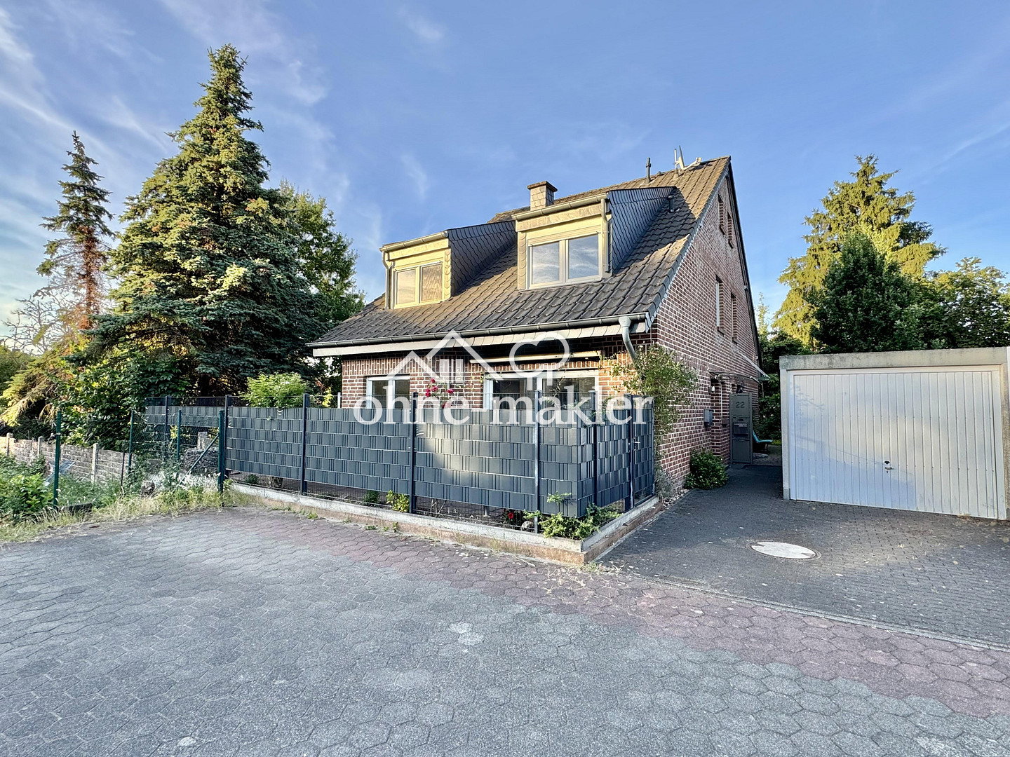 Traumhaus in Moers – Terrasse & Stadtnähe, 47447 Moers