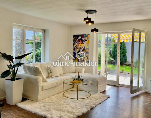 Elegant 3-room garden apartment with large terrace