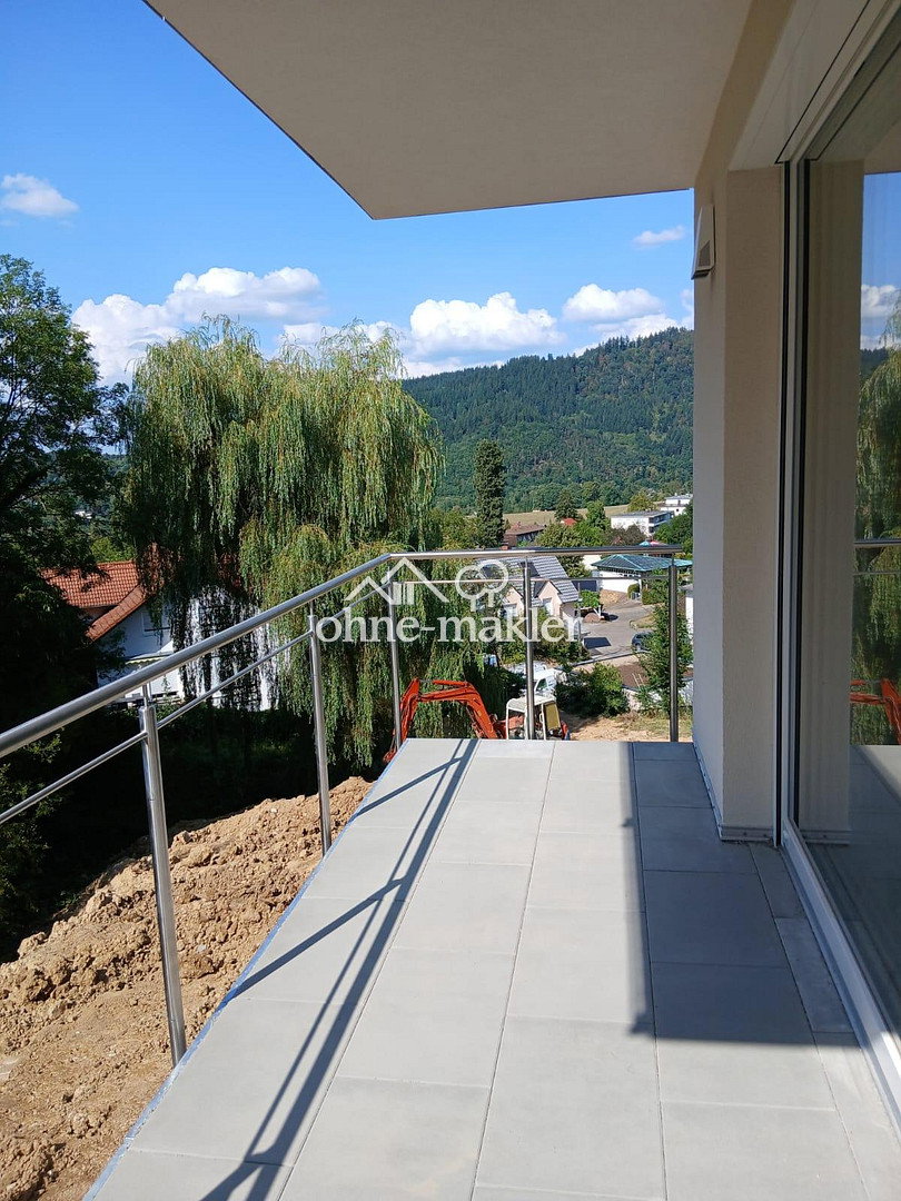 Erstbezug in Badenweiler – Balkon & Holzbau – Im Bannholz, 79410 Badenweiler – Bild 1 von 7