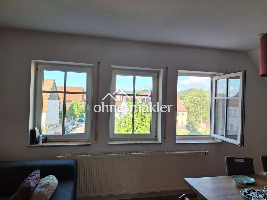 Zentrale Dachwohnung mit heller Kochnische, 91472 Ipsheim