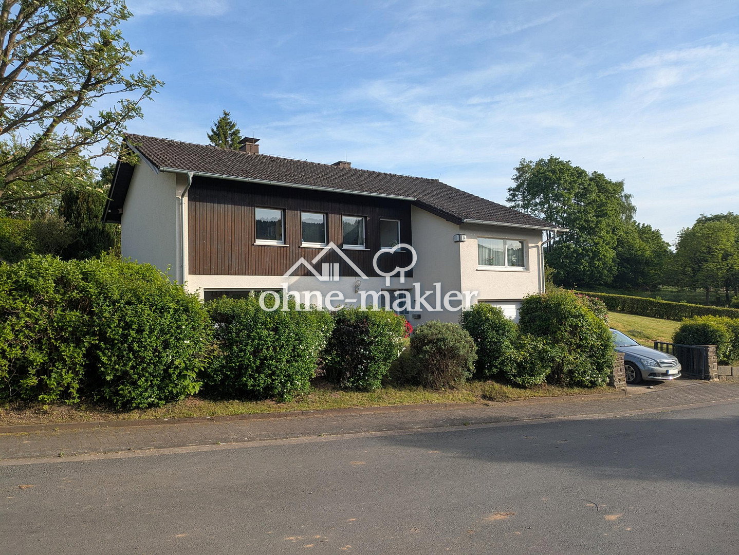 Charmantes Chalet mit freiem Blick auf die Natur, 36115 Hilders