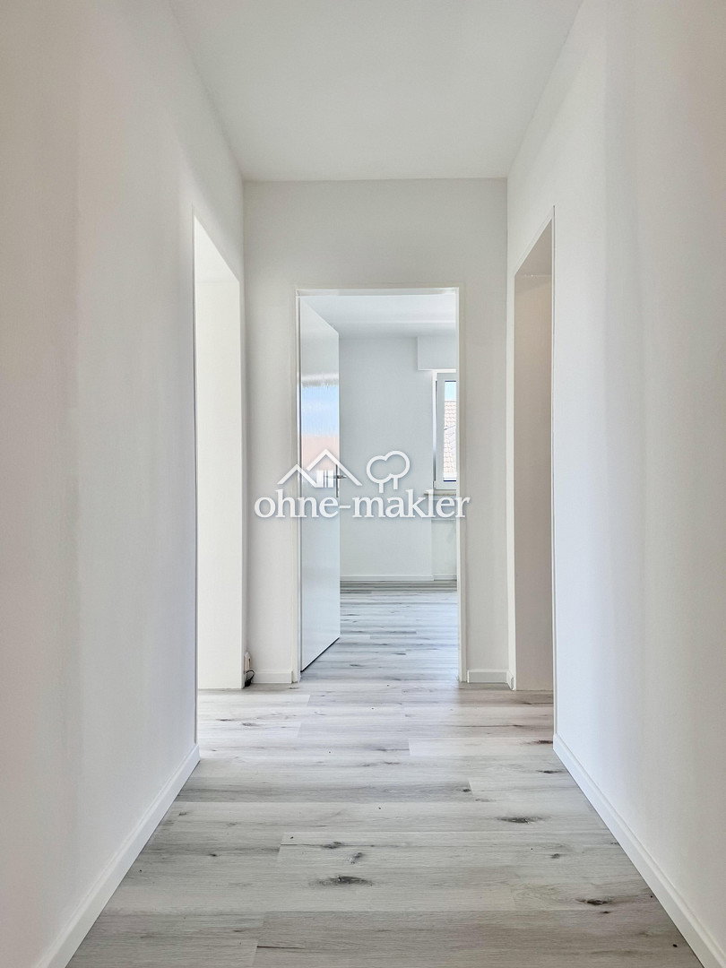 Modernes Penthouse mit Skyline-Panorama, 60528 Frankfurt am Main (Niederrad Sachsenhausen Schwanheim)
