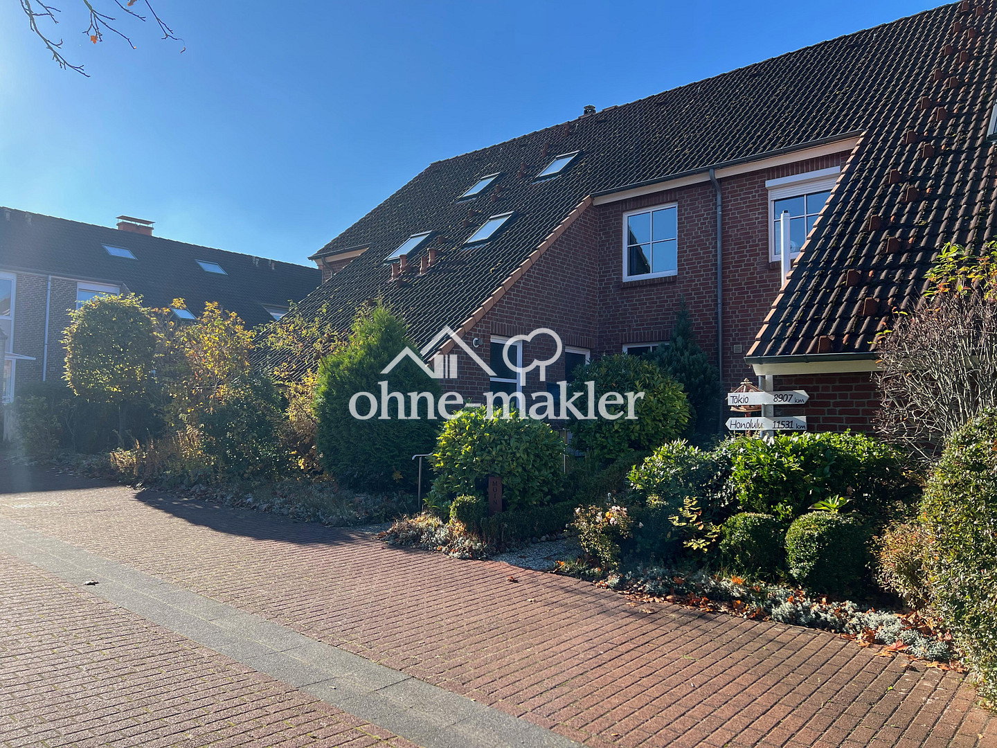 Moderne Küche mit vielen Schränken, 24111 Kiel (Russee)