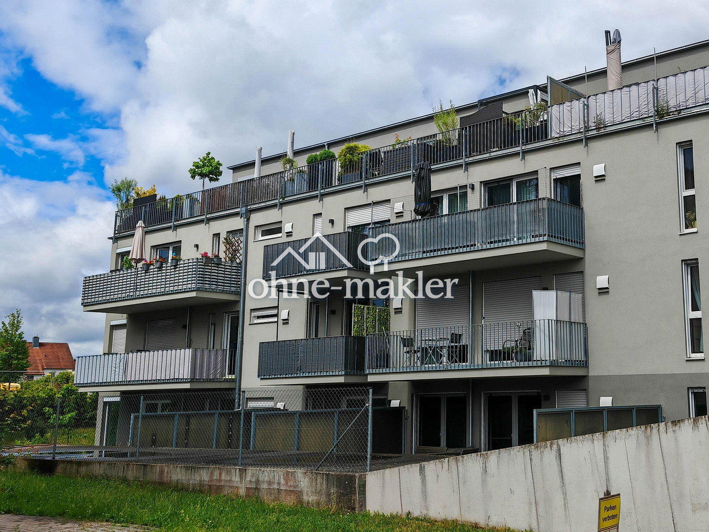 Modernes 2-Zimmer-Apartment mit Balkon in Burglengenfeld, 93133 Burglengenfeld