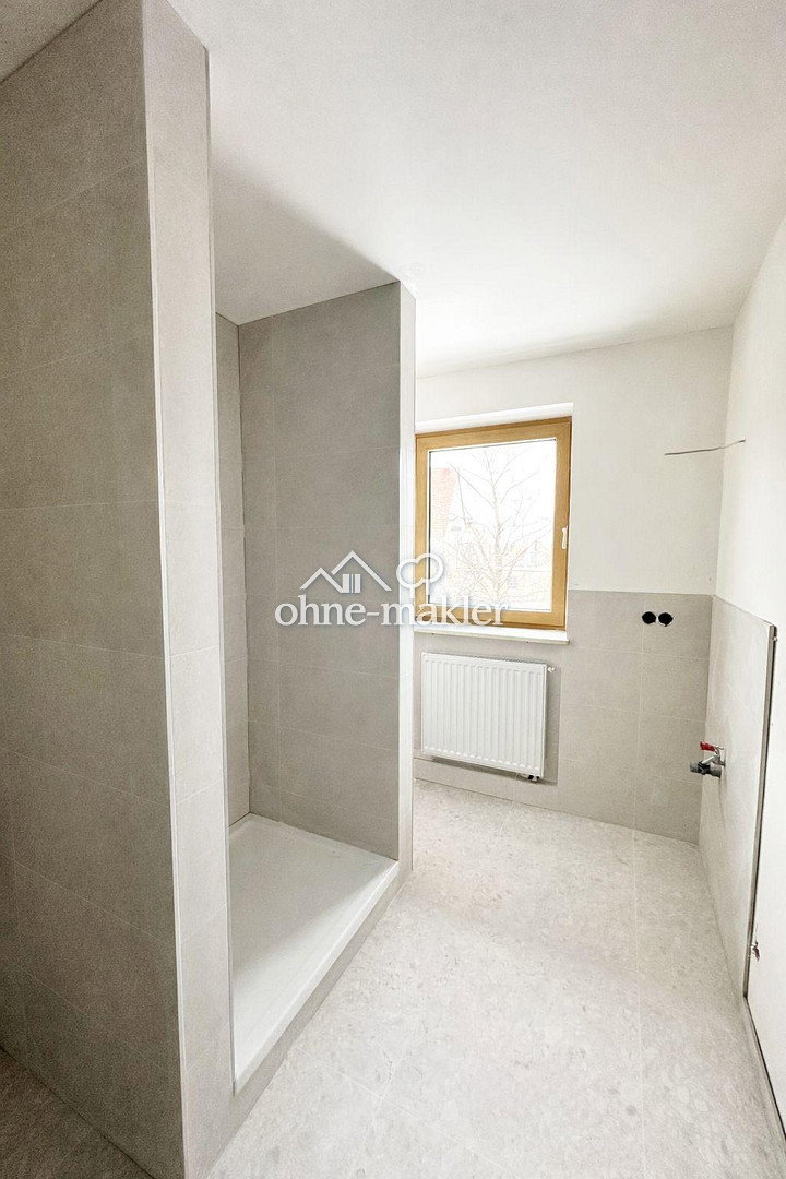Frisch saniert - 3-Zimmer-Wohnung mit Balkon Blick ins Grüne, 90766 Fürth (Eigenes Heim Hardhöhe Unterfarrnbach Weststadt)