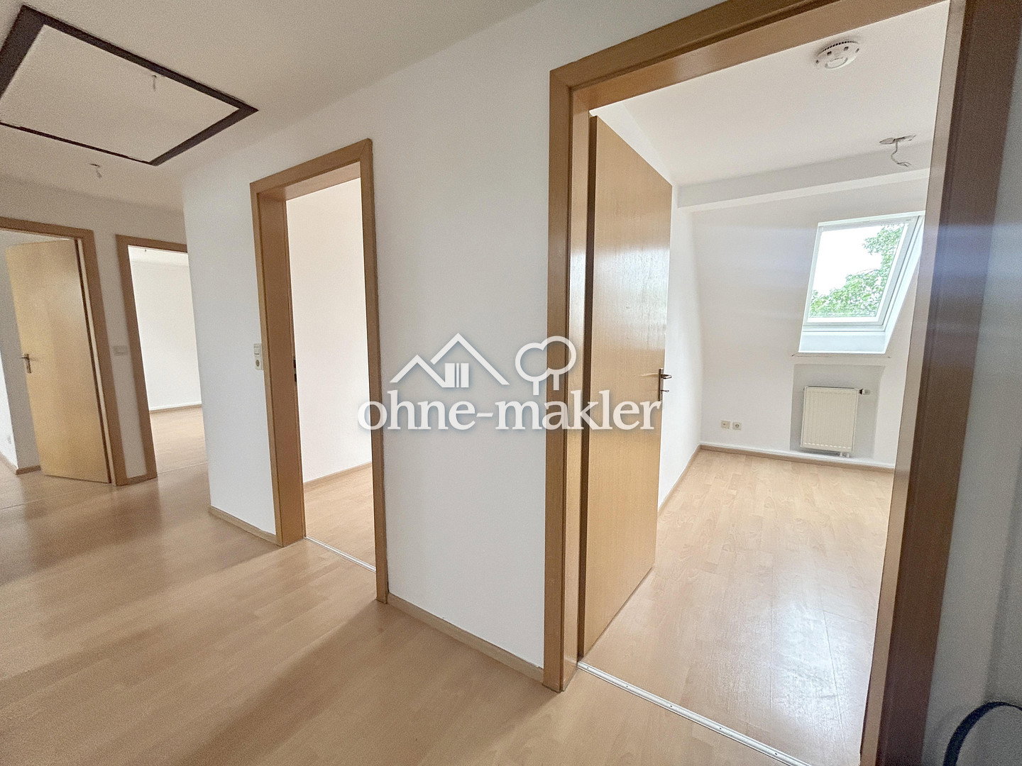Große 5-Zimmer-Wohnung im Herzen von Kornwestheim, 70806 Kornwestheim