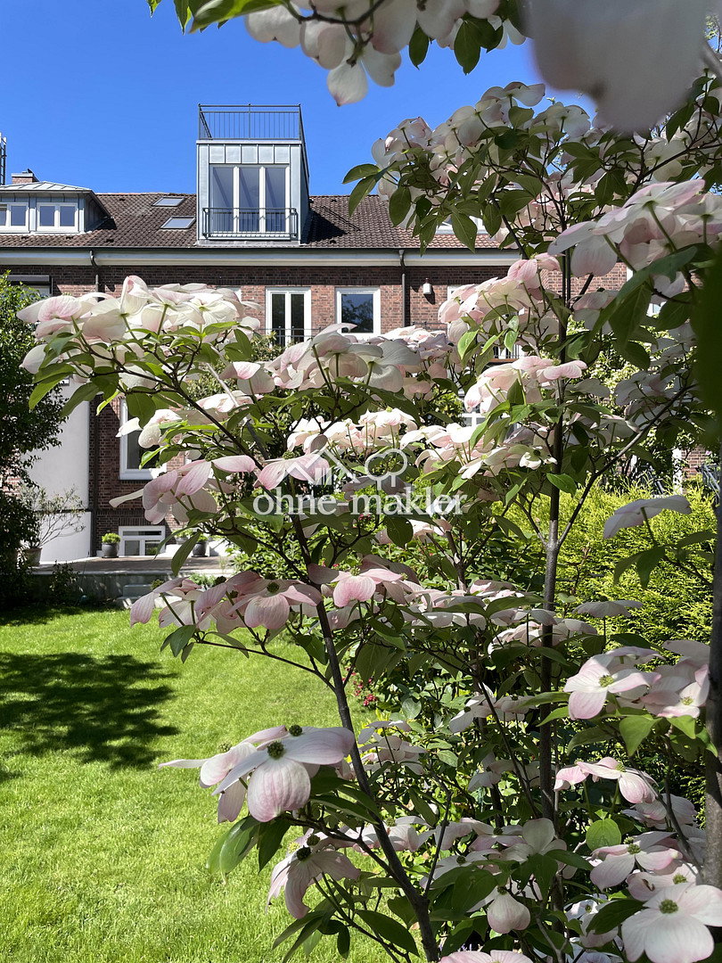 Stadthaus mit Parkblick – Winterhuder Eleganz, 22303 Hamburg (Hamburg-Nord Barmbek-Nord Winterhude)