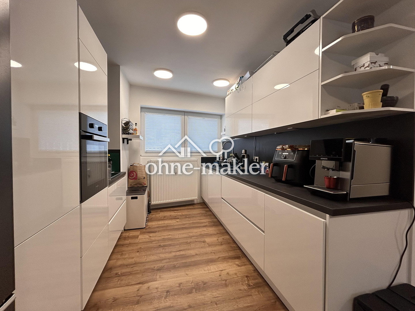 Sanierte 2,5 Zimmer-Wohnung mit Wintergarten in Köln, 50737 Köln (Nippes Longerich Weidenpesch)