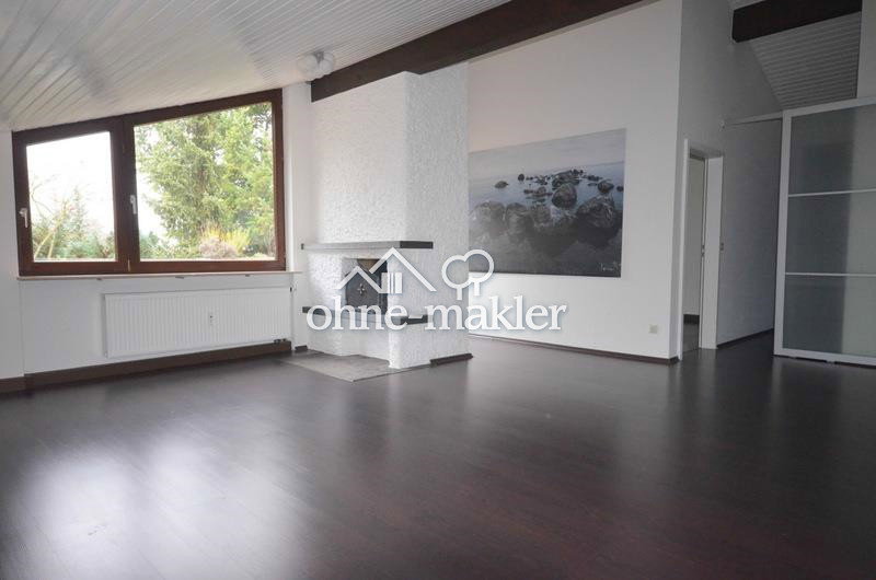 Helle 2-Zimmer DG mit Balkon Kamin, 70439 Stuttgart (Neuwirtshaus Stammheim Zuffenhausen)