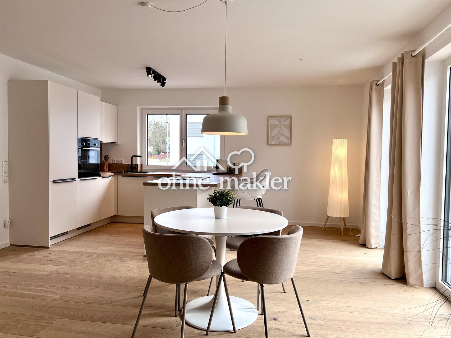 Neubau in Langenbach - voll möbliert & Balkon, 85354 Freising