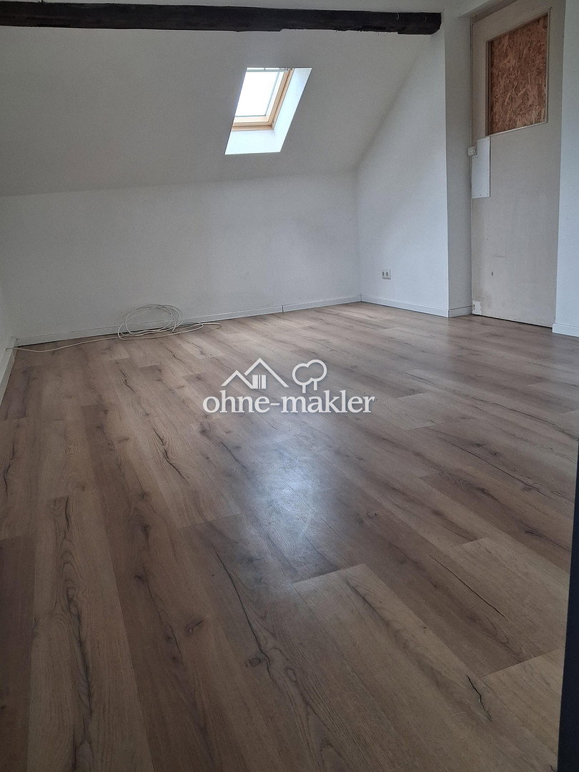 Großzügige 4-Zimmer-Wohnung – 100 m – direkt frei, 9430 Drebach