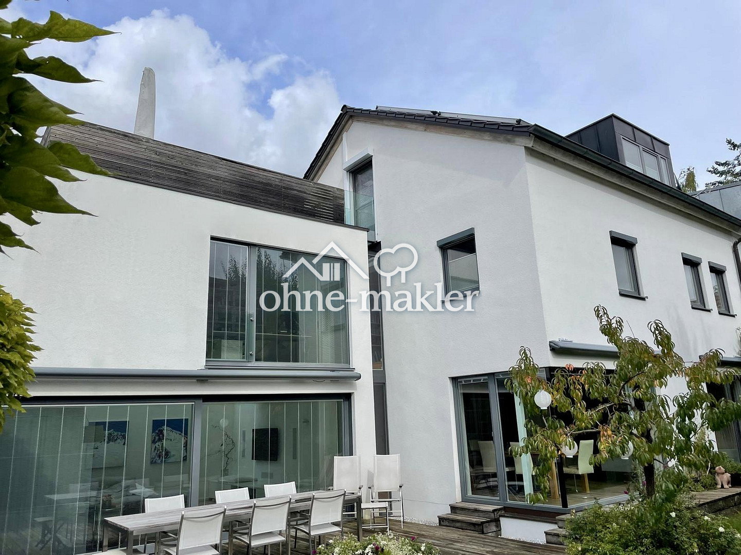 Doppelhaushälfte mit Pool in Toplage Regensburg-West, 93049 Regensburg (Großprüfening-Dechbetten-Königswiesen Innenstadt Westenviertel)