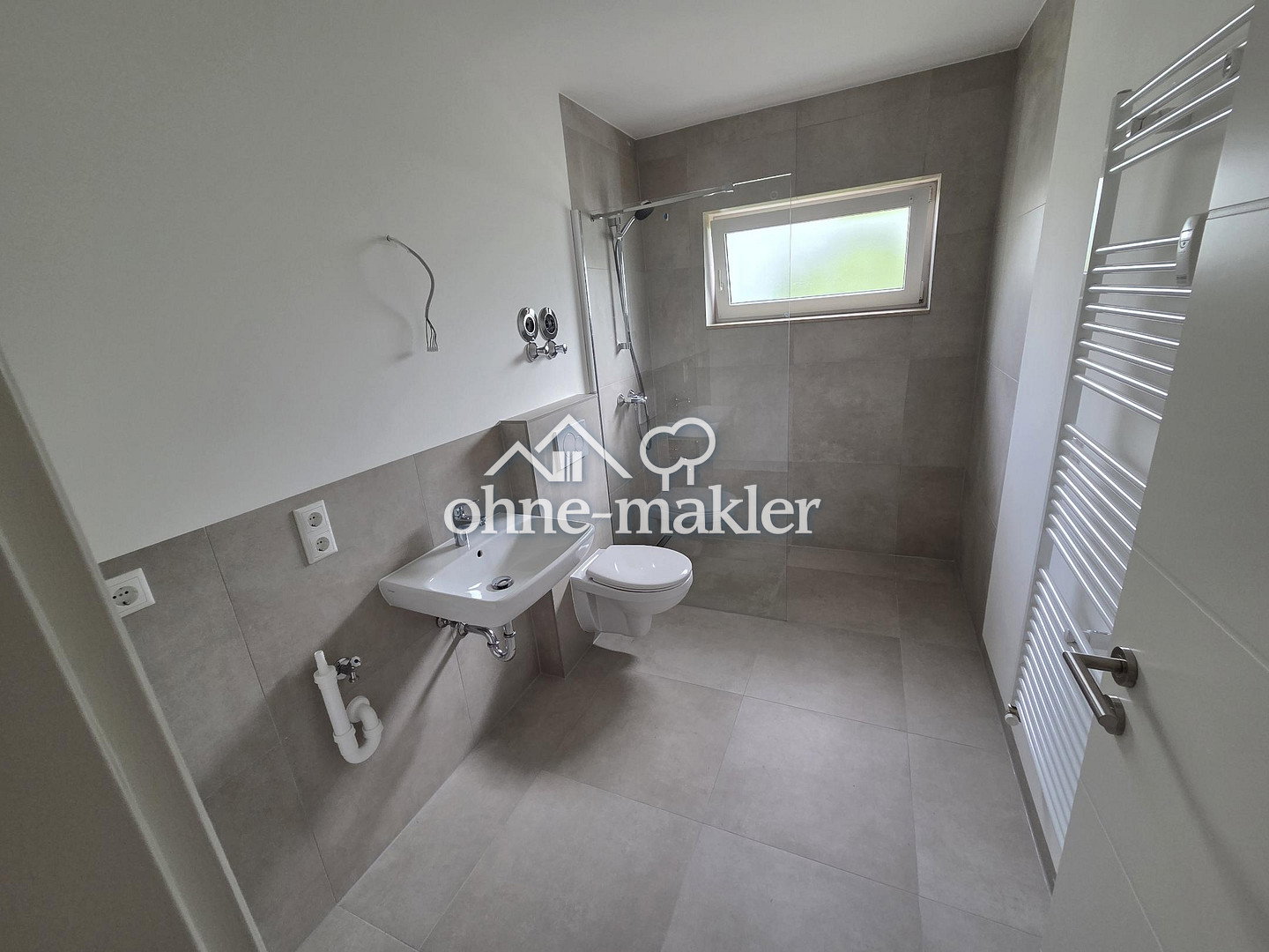 Ruhig & modernisiert 3-Zimmer-Wohnung in Vaterstetten, 85591 Vaterstetten