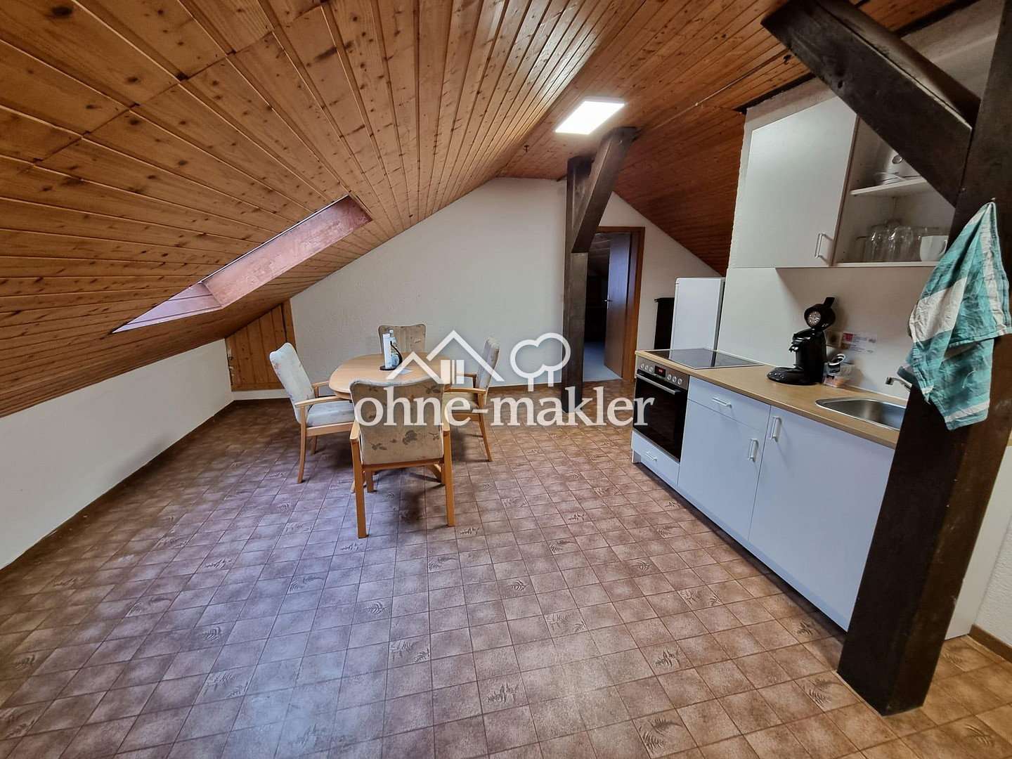 Dachgeschosswohnung mit Charme in Aalen, 73434 Aalen