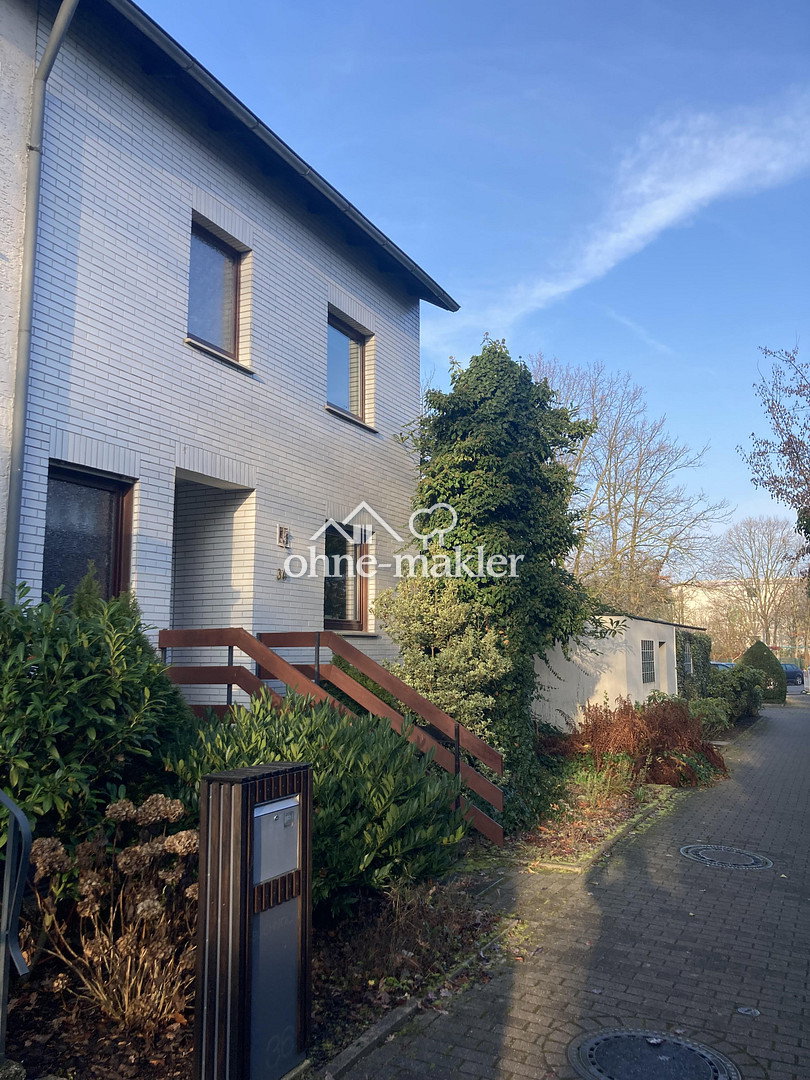 Reihenendhaus in ruhiger Lage mit großem Wohnraum, 30855 Langenhagen