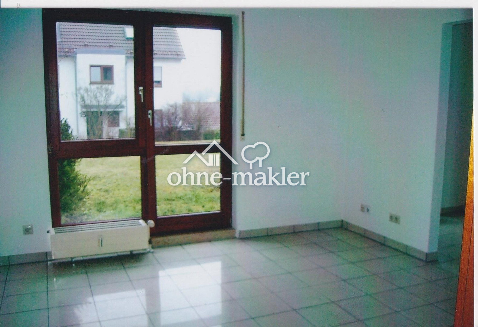 Helle 1,5-Zimmer-Wohnung mit Gartenzugang Hobbyraum, 70374 Stuttgart (Bad Cannstatt Sommerrain)