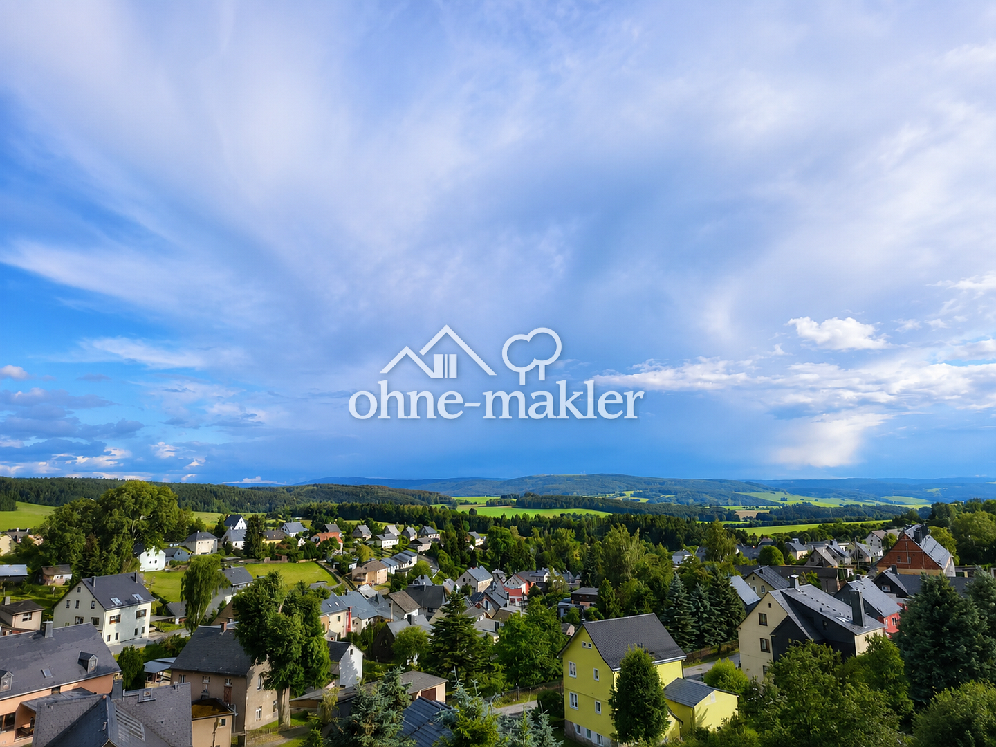 Sonnige Dachgeschosswohnung mit Kamin Einbauküche, 9481 Elterlein