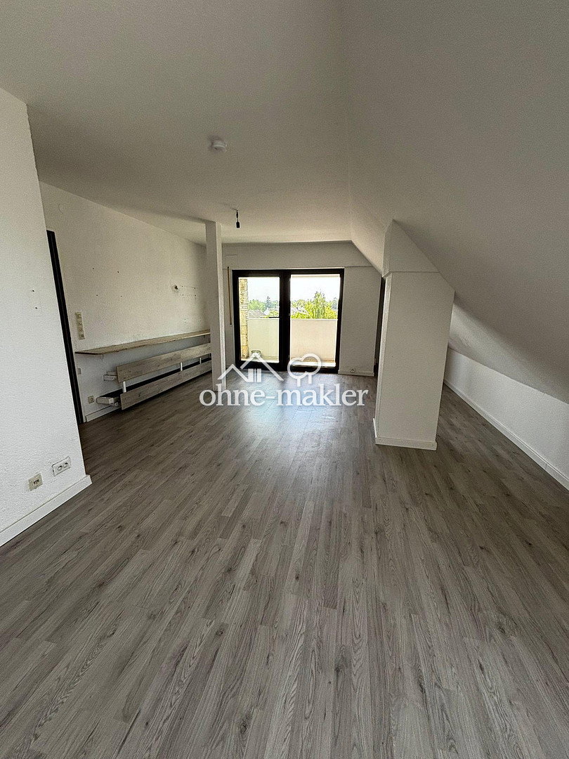 Helle 1,5-Zimmer-Wohnung mit Balkon in Praunheim, 60488 Frankfurt am Main (Hausen Praunheim Rödelheim)