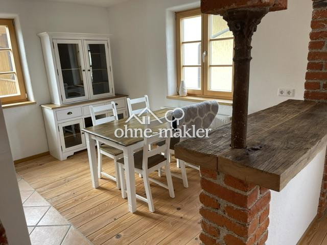 Charmante Wohnung mit Dachgeschoss in Altenmarkt, 83352 Altenmarkt a.d. Alz