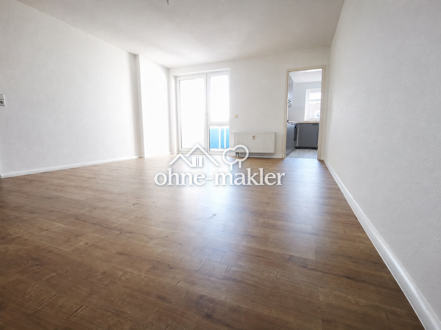 Moderne 3-Zimmer-Wohnung mit Tiefgaragenplatz, 9113 Chemnitz
