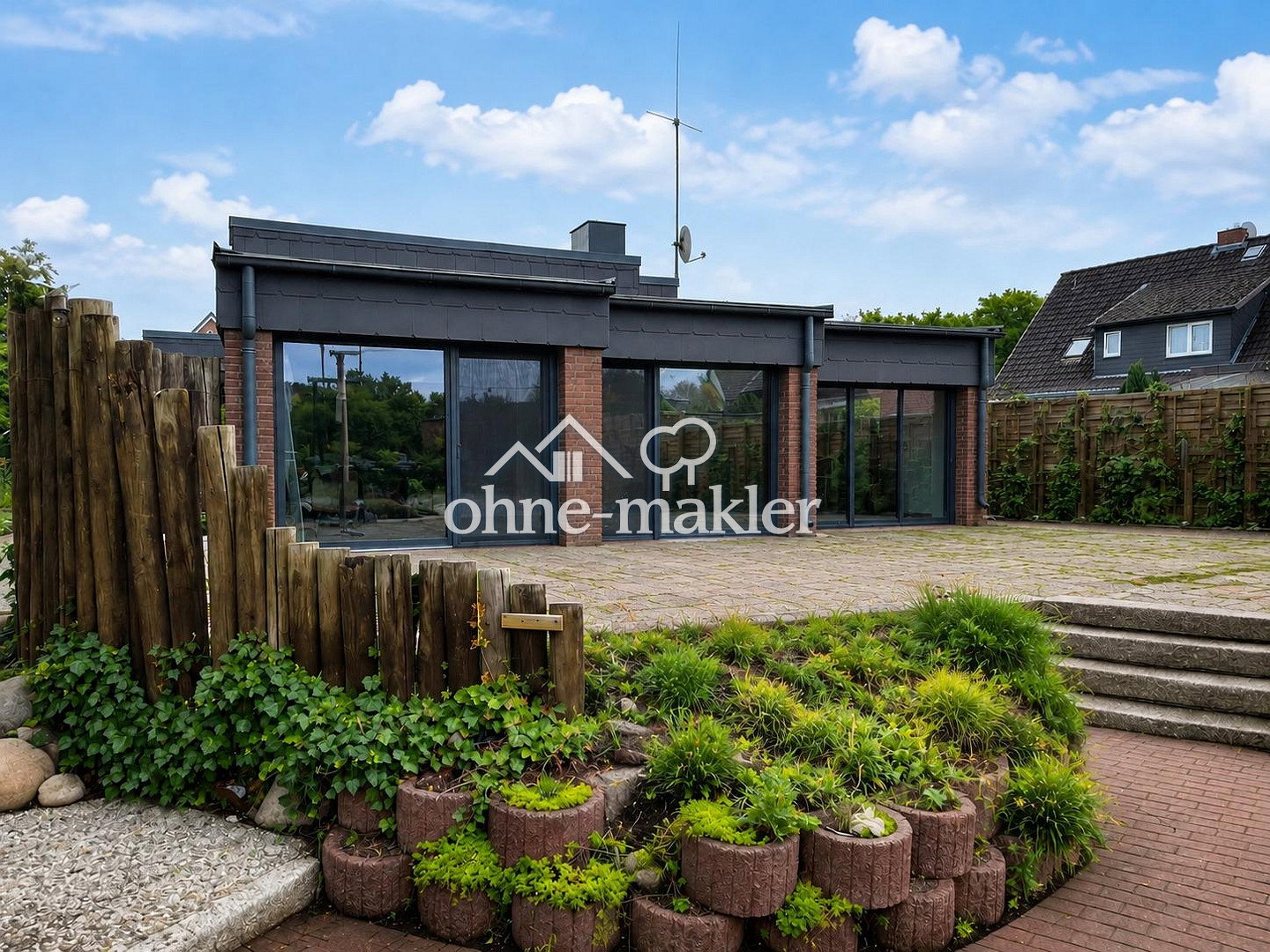 Exklusiver Bungalow mit Einliegerwohnung, 21629 Neu Wulmstorf