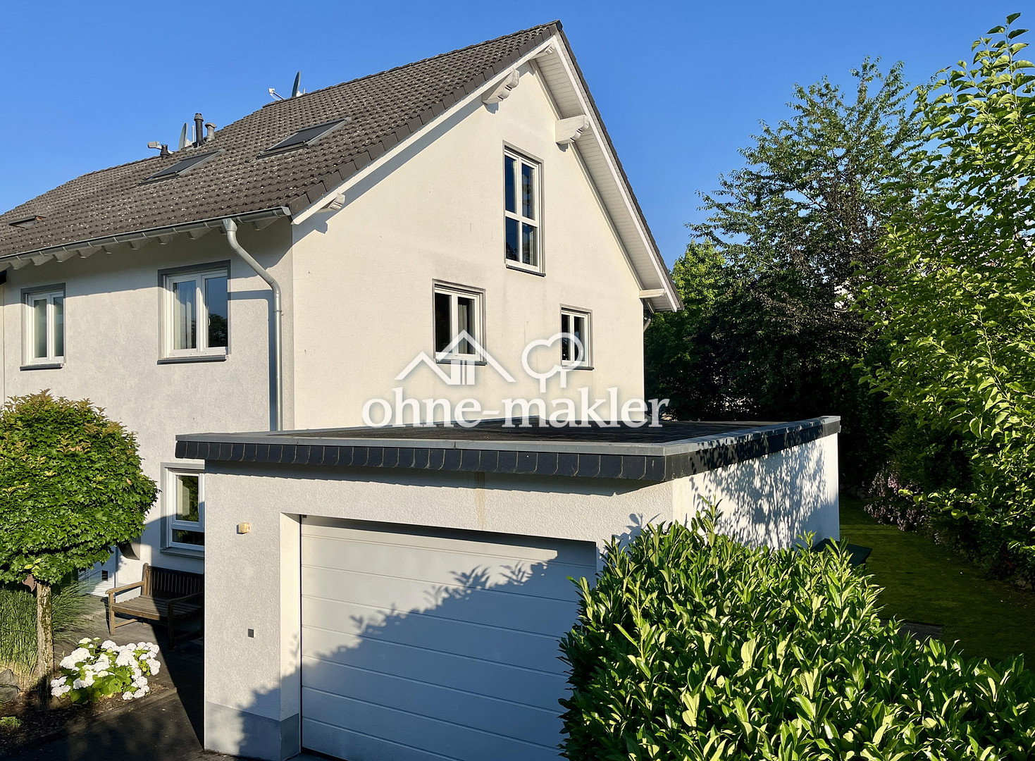 Großzügige Doppelhaushälfte mit Garten in ruhiger Lage, 53773 Hennef (Sieg)